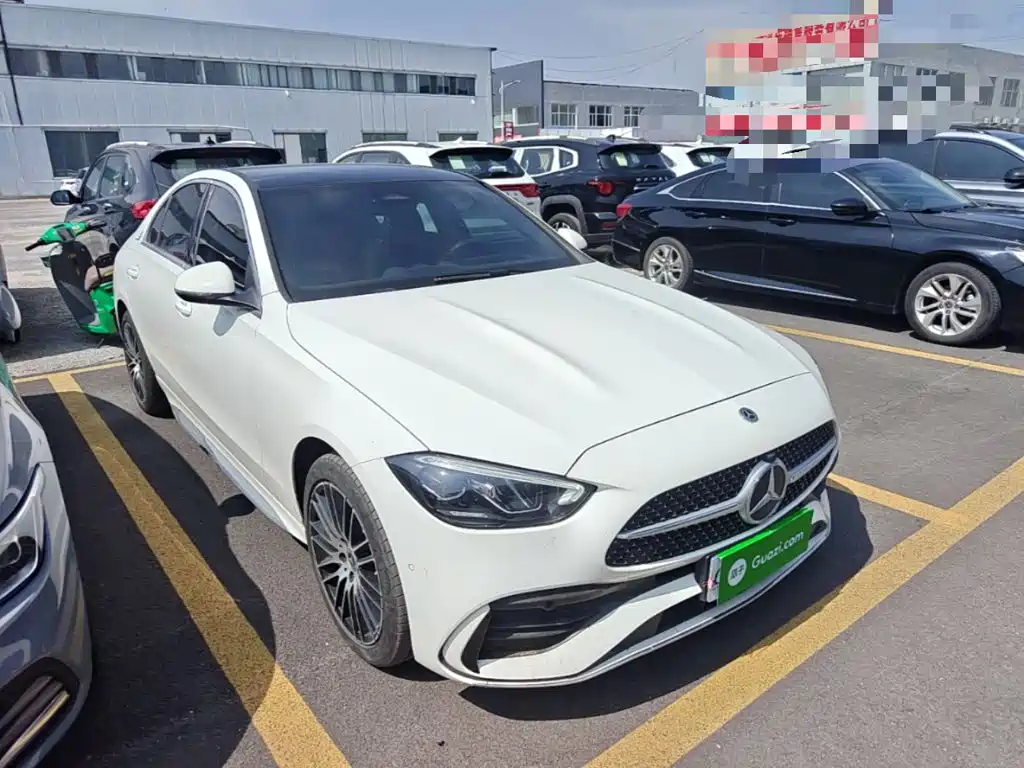 Mercedes-Benz C-Class 2024