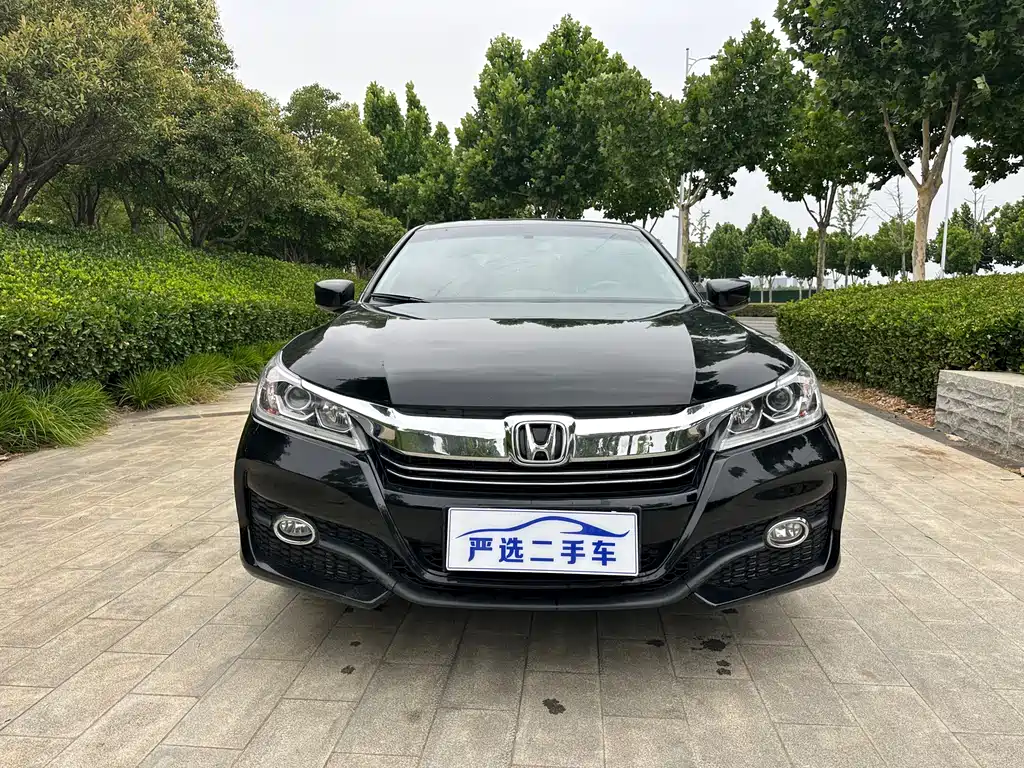 Honda Accord 2018 — фото 2