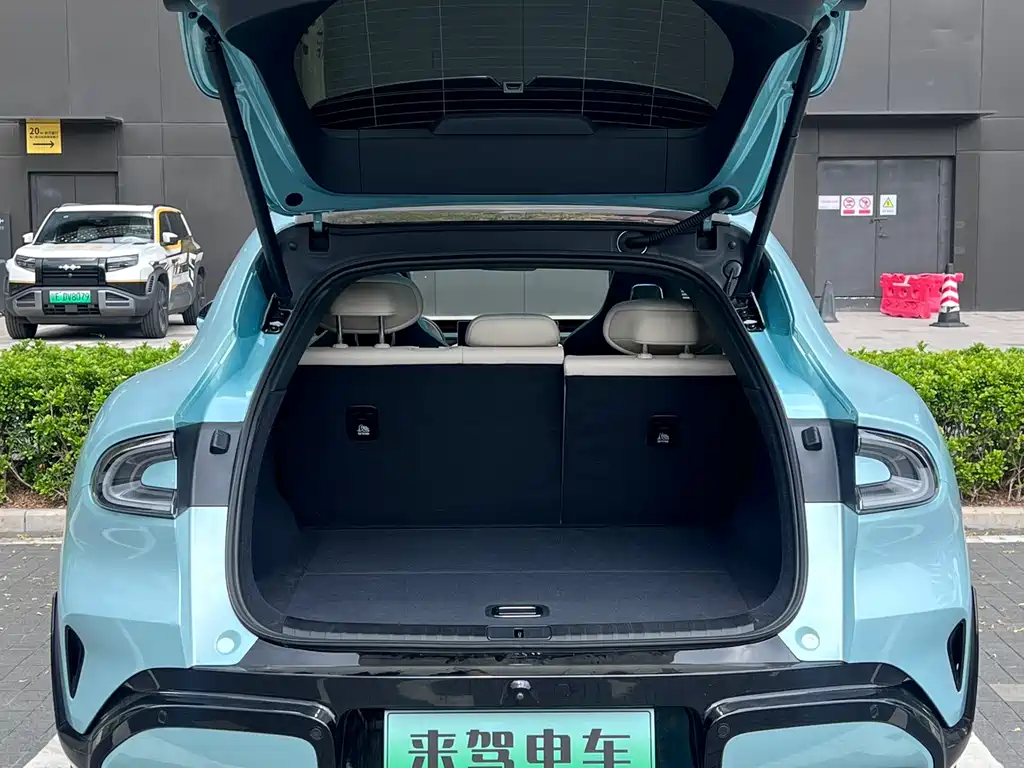 Xiaomi YU7 2025 — фото 8