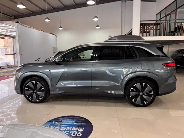 BYD Tang L 2025