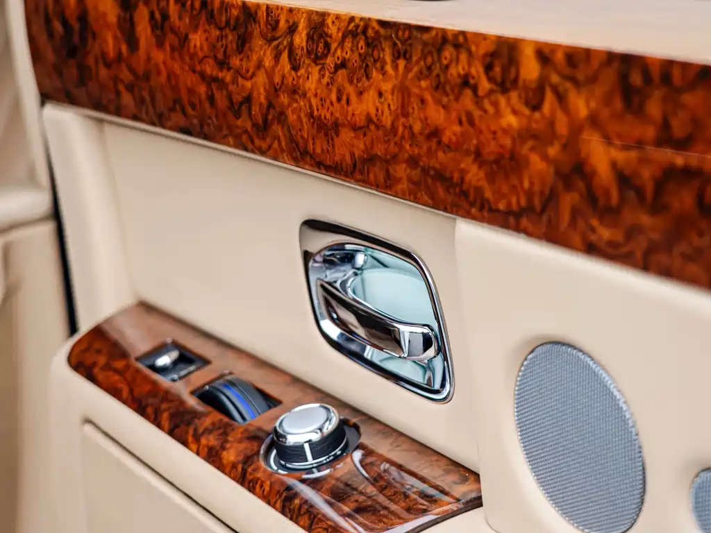 Rolls-Royce Phantom 2011 — фото 16