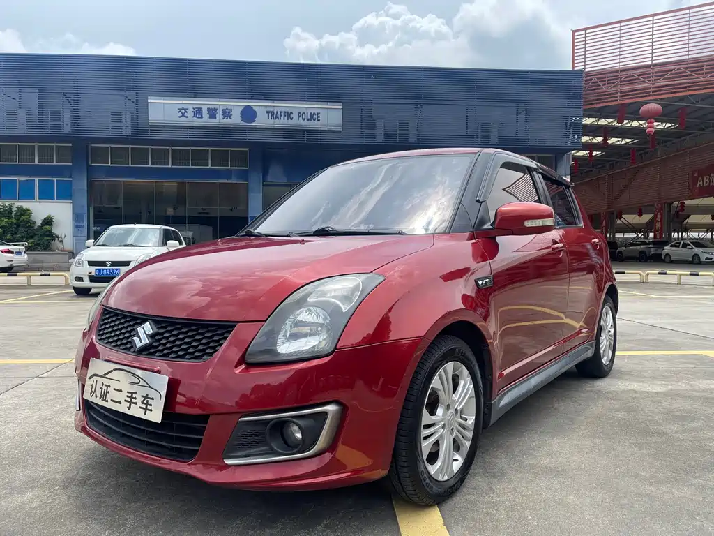 Suzuki Swift 2015 — фото 1