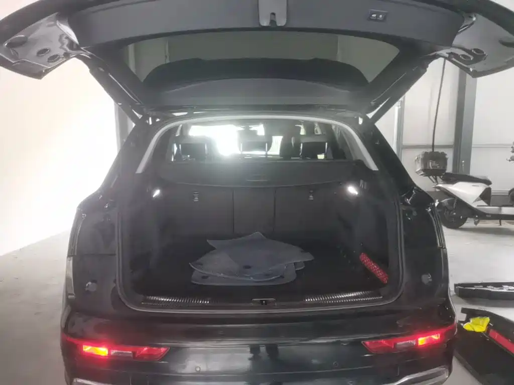 Audi Q5L 2021 — фото 19
