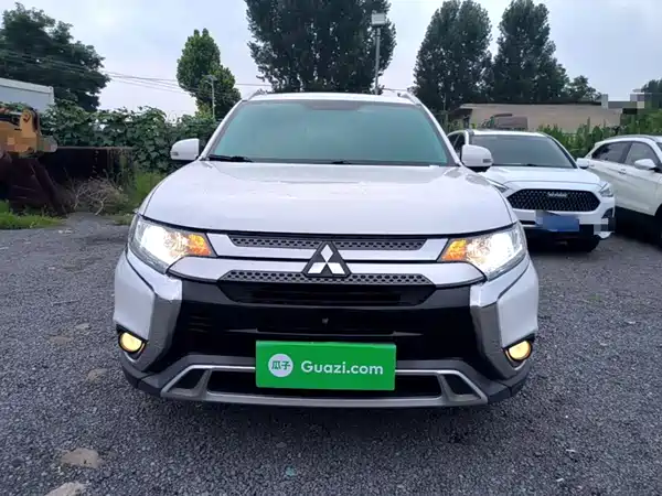 Mitsubishi Outlander 2019