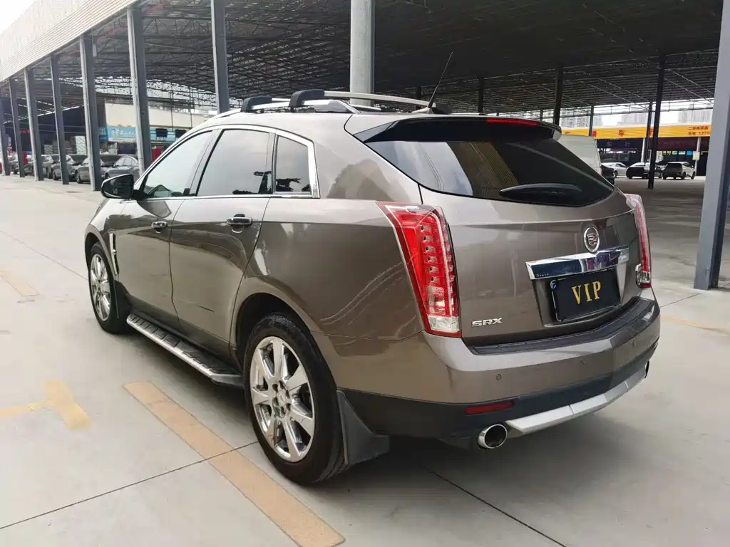 Cadillac SRX 2013 — фото 7