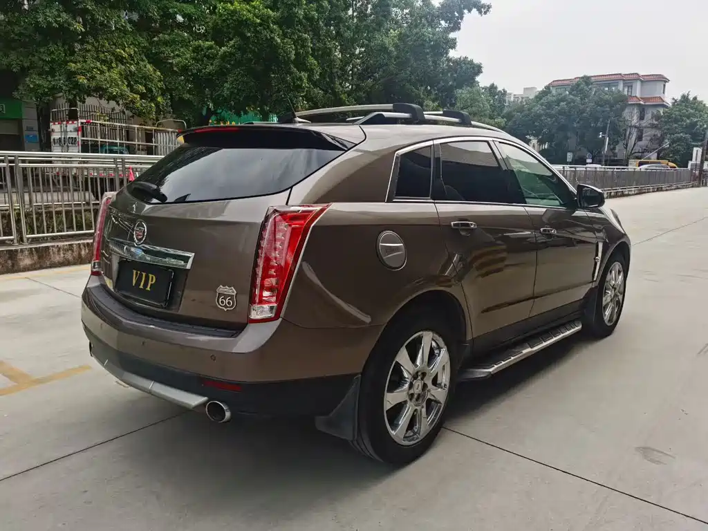 Cadillac SRX 2013 — фото 9