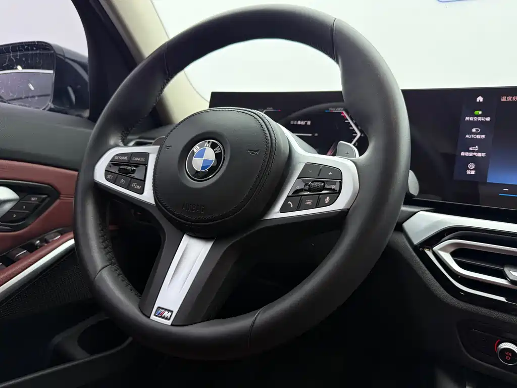 BMW 3 Series 2023 — фото 16