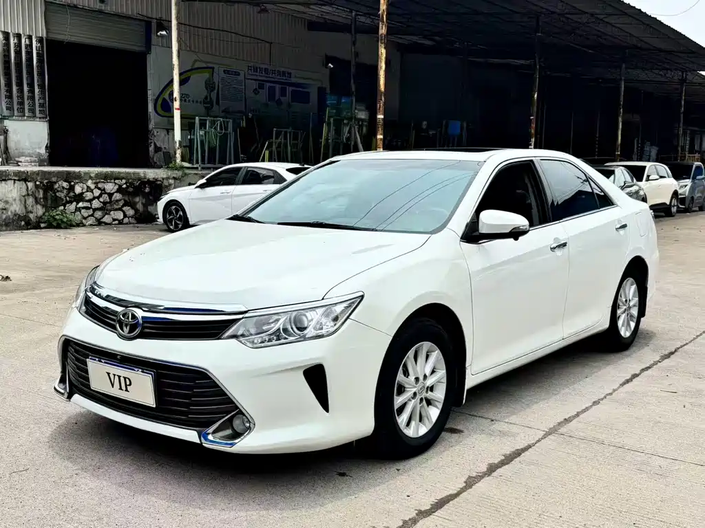 Toyota Camry 2016