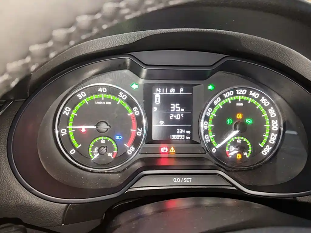 Skoda Octavia 2017 — фото 12