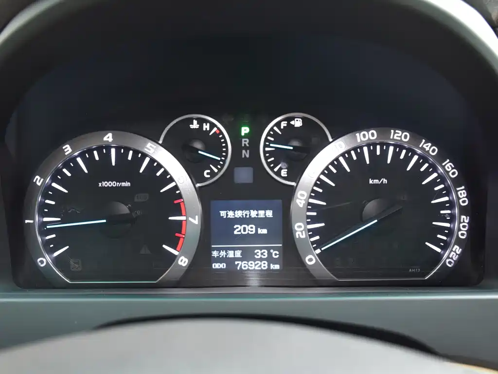 Toyota Alphard 2013 — фото 11