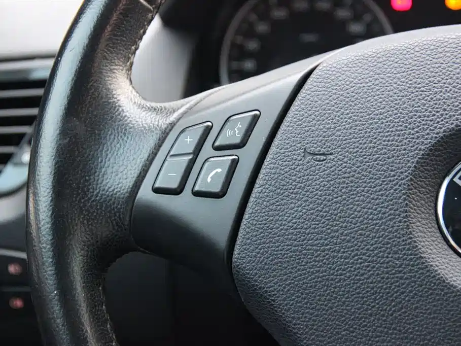 BMW X1 2013 — фото 17