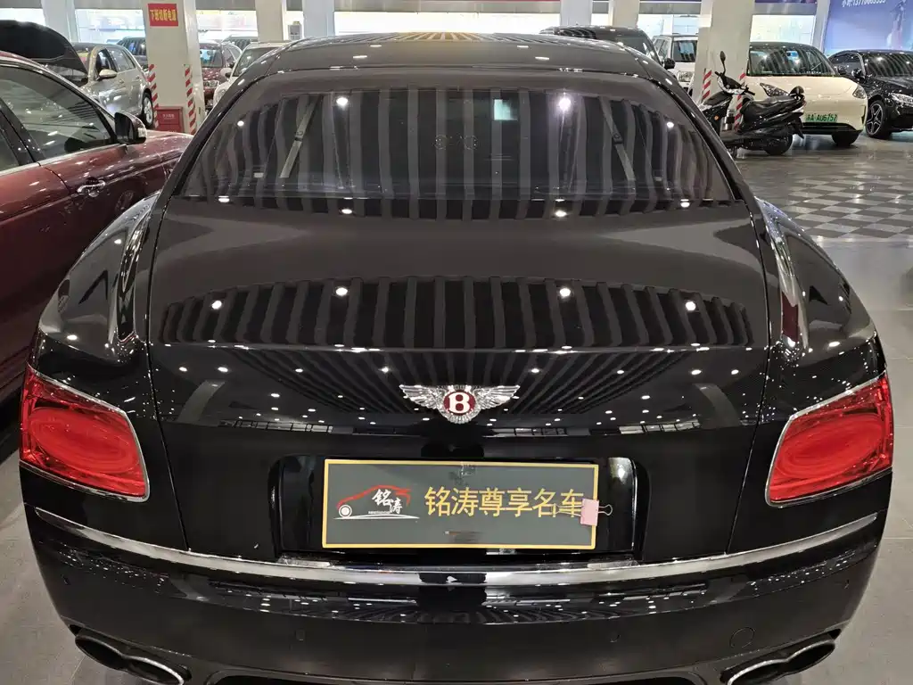 Bentley Flying Spur 2018 — фото 4