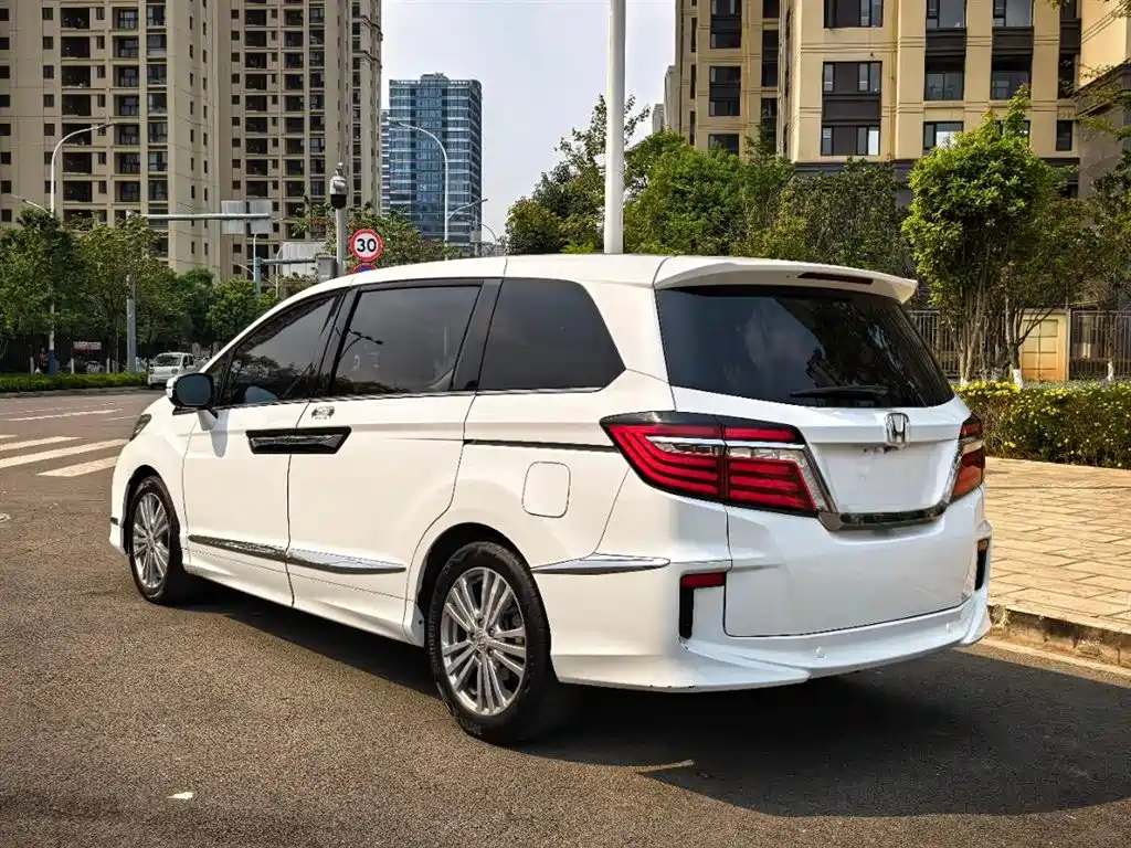 Honda Elysion 2019