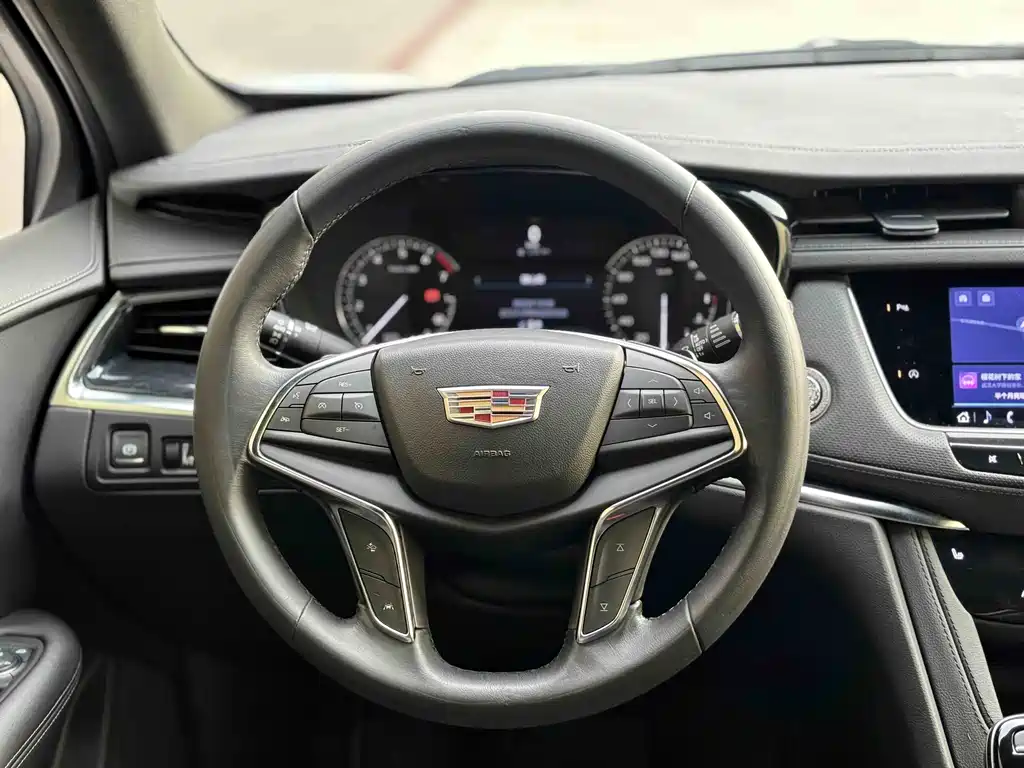 Cadillac XT5 2023 — фото 14