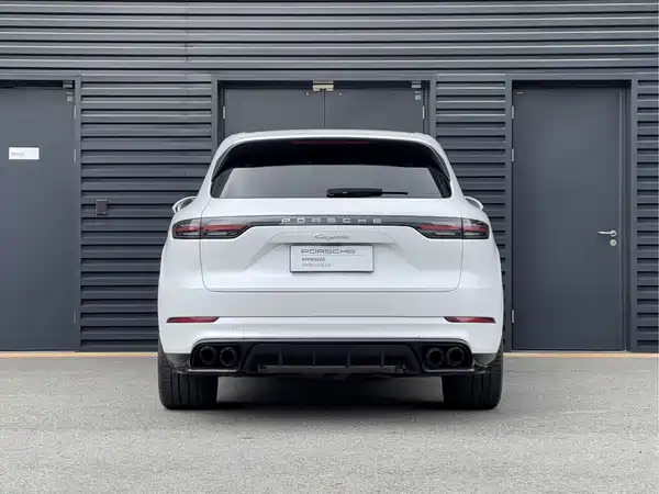 Porsche Cayenne 2023