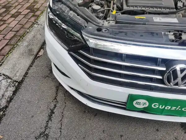 Volkswagen Sagitar 2020