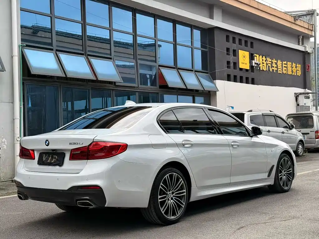 BMW 5 Series 2019