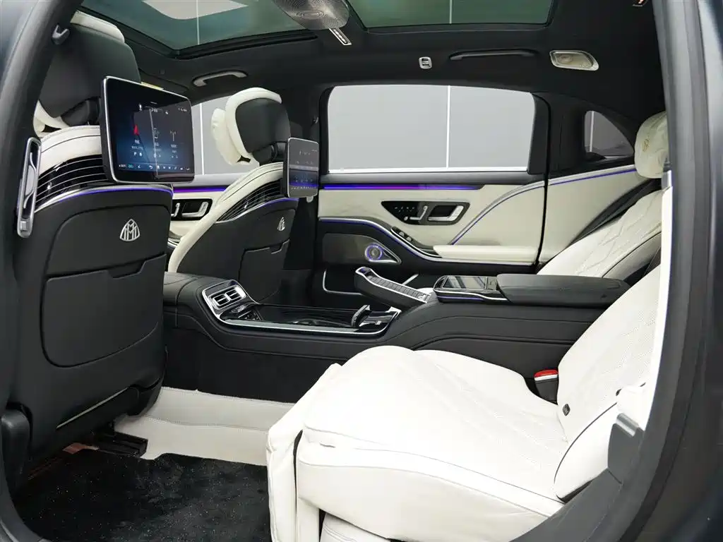 Mercedes-Benz Maybach S-Class 2023 — фото 14