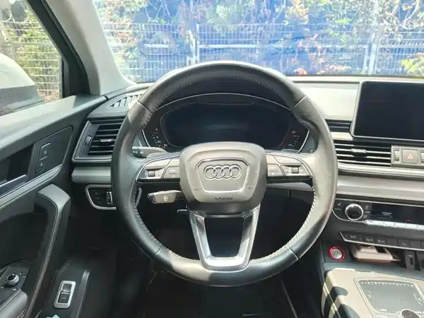 Audi Q5L 2019