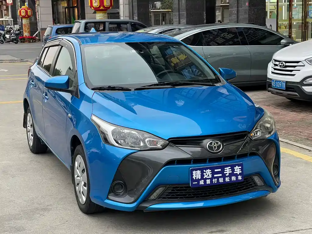 Toyota Yaris L 2016 — фото 3
