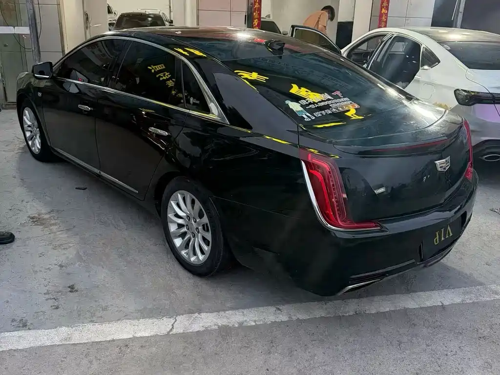 Cadillac XTS 2018 — фото 9