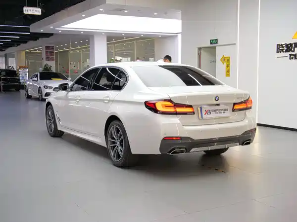 BMW 5 Series 2022