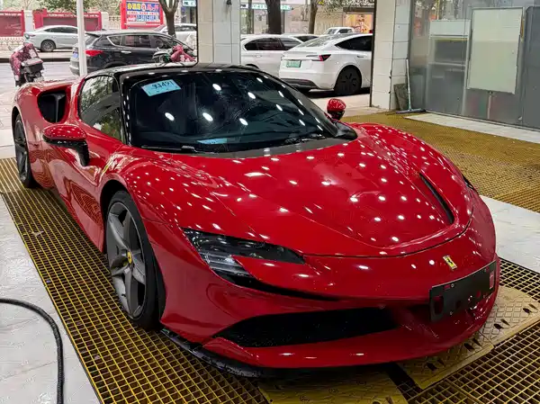 Ferrari SF90 2022