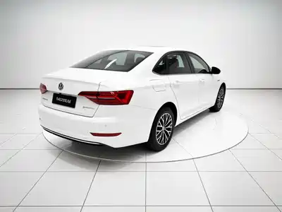 Volkswagen Sagitar 2020