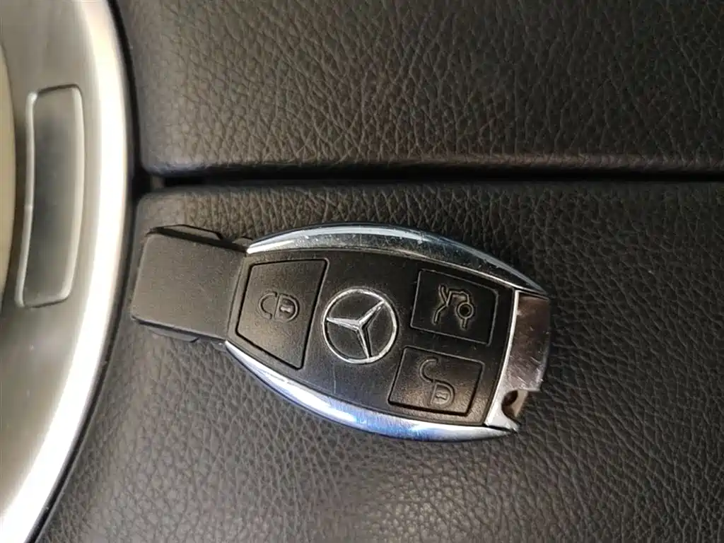 Mercedes-Benz C-Class 2017 — фото 9
