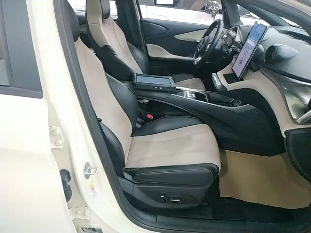 BYD Dolphin 2023 — фото 25