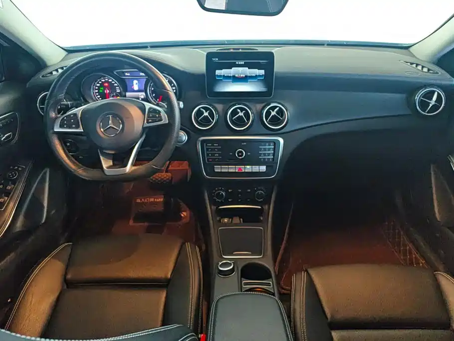 Mercedes-Benz GLA 2019 — фото 12