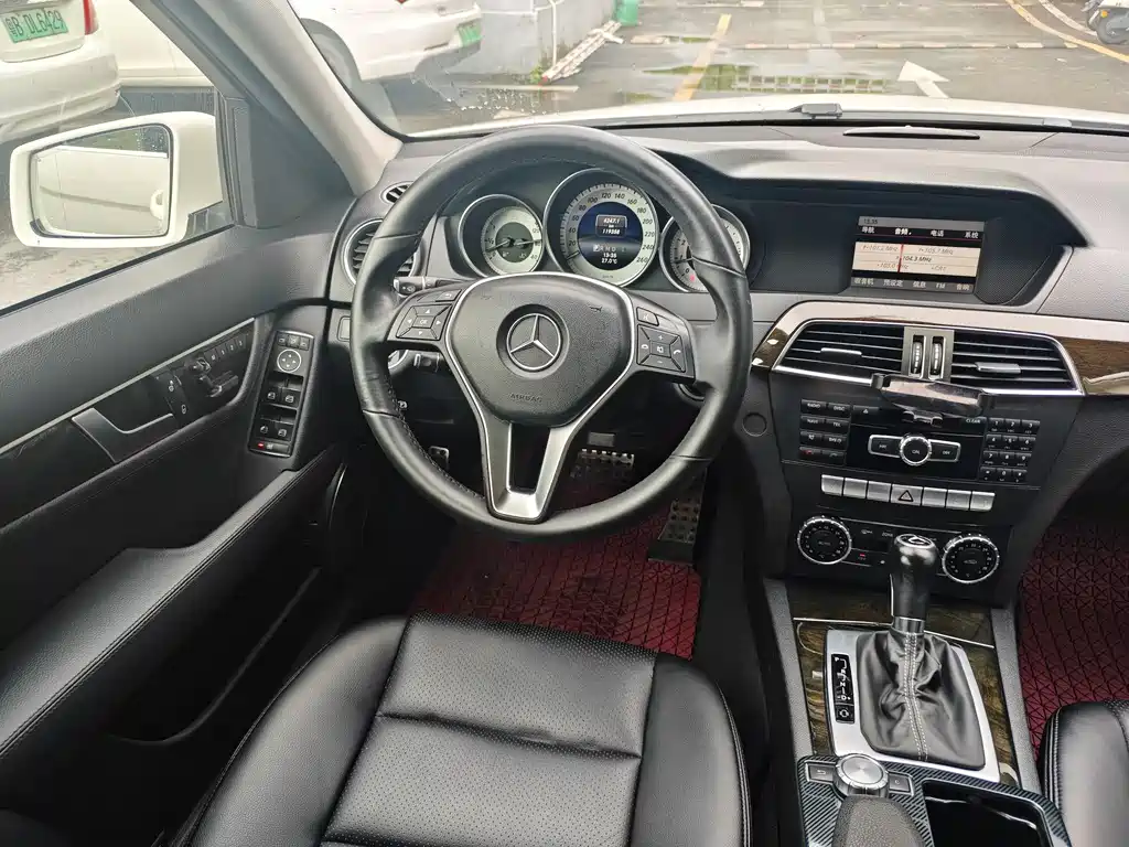 Mercedes-Benz C-Class 2014 — фото 10