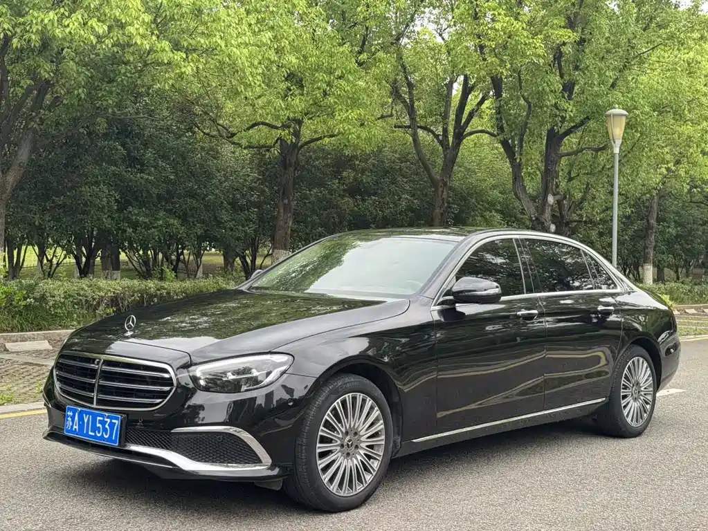 Mercedes-Benz E-Class 2023