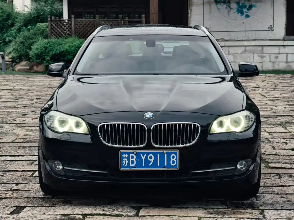 BMW 5 Series 2012