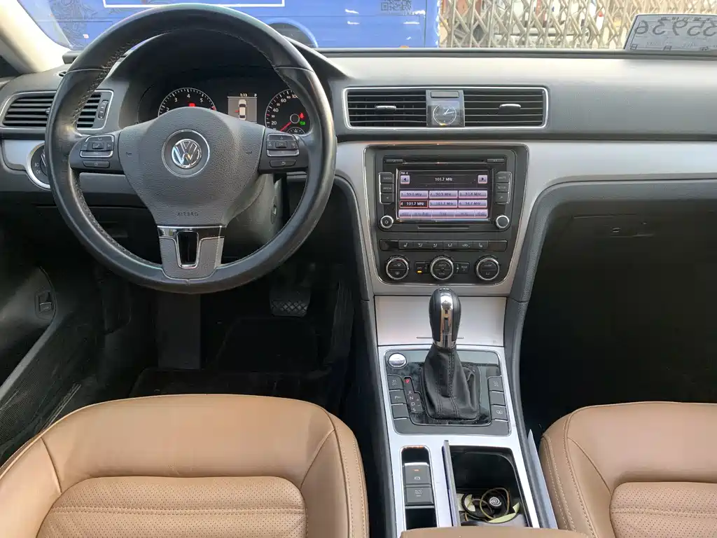 Volkswagen Passat 2015 — фото 6