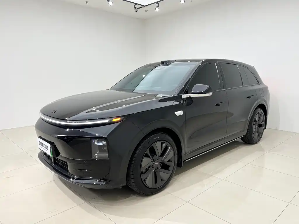 Li Auto Li L6 2025
