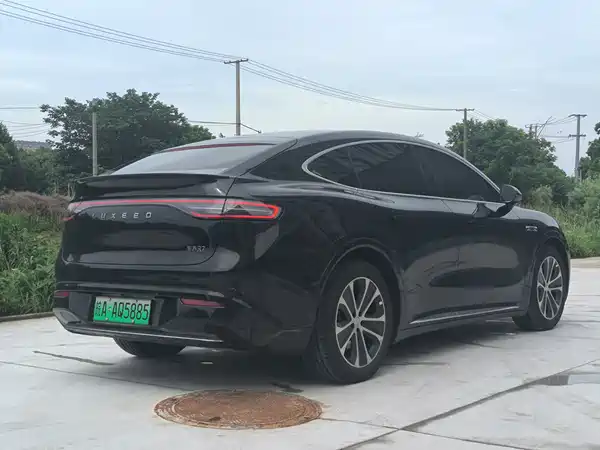 Luxeed R7 2025