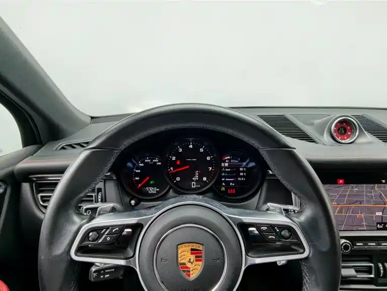 Porsche Macan 2021 — фото 9