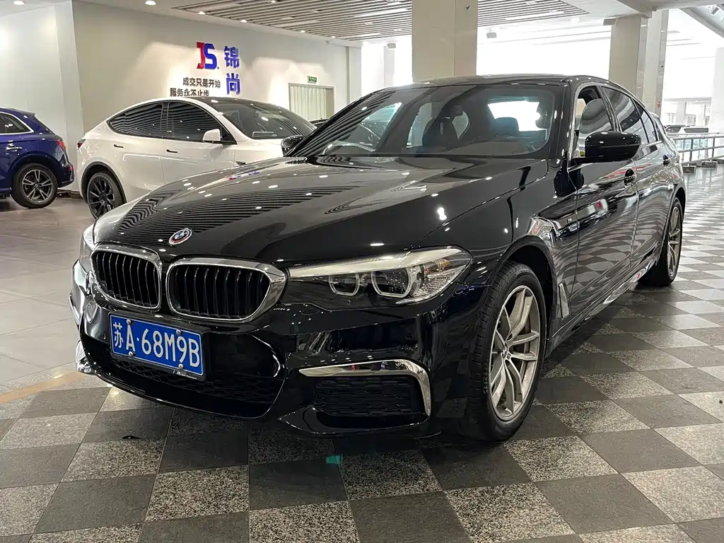 BMW 5 Series 2020 — фото 1