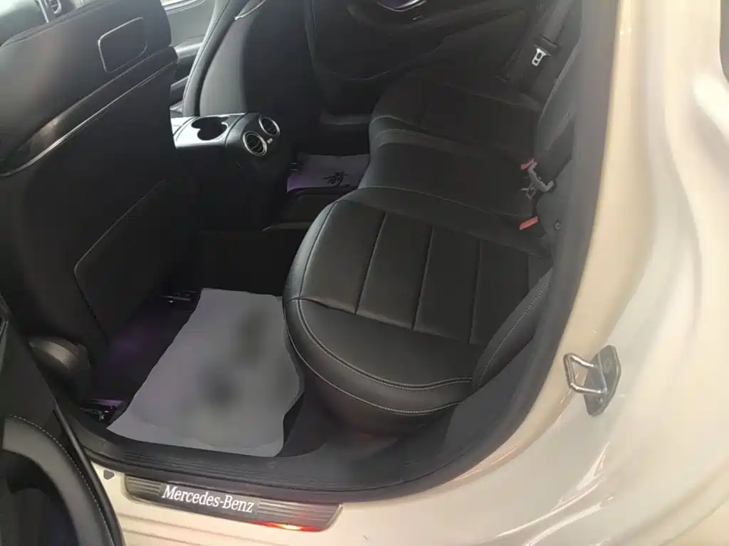 Mercedes-Benz E-Class 2017 — фото 17