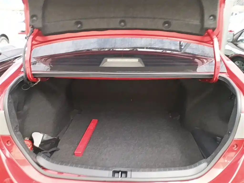 Toyota Corolla 2015 — фото 19