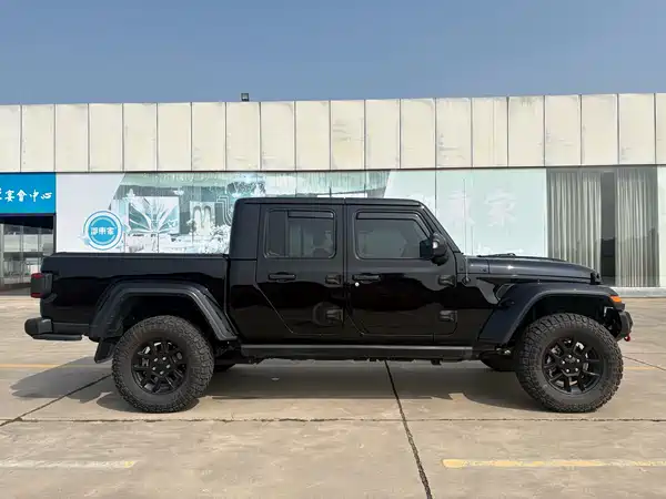 Jeep Gladiator 2023