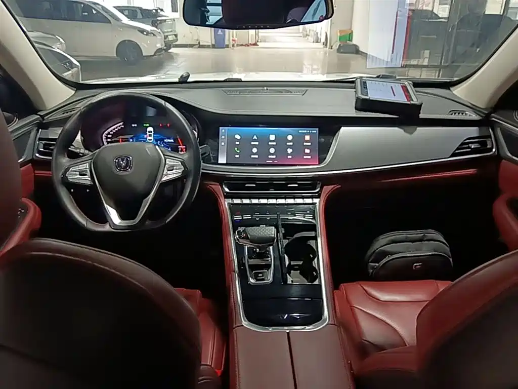 Changan CS85 COUPE 2021 — фото 10