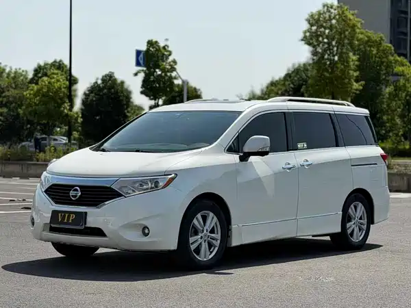 Nissan Quest 2018