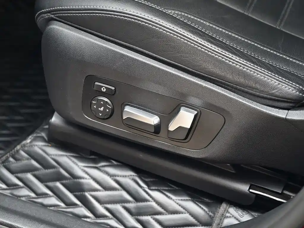 BMW X3 2020 — фото 18