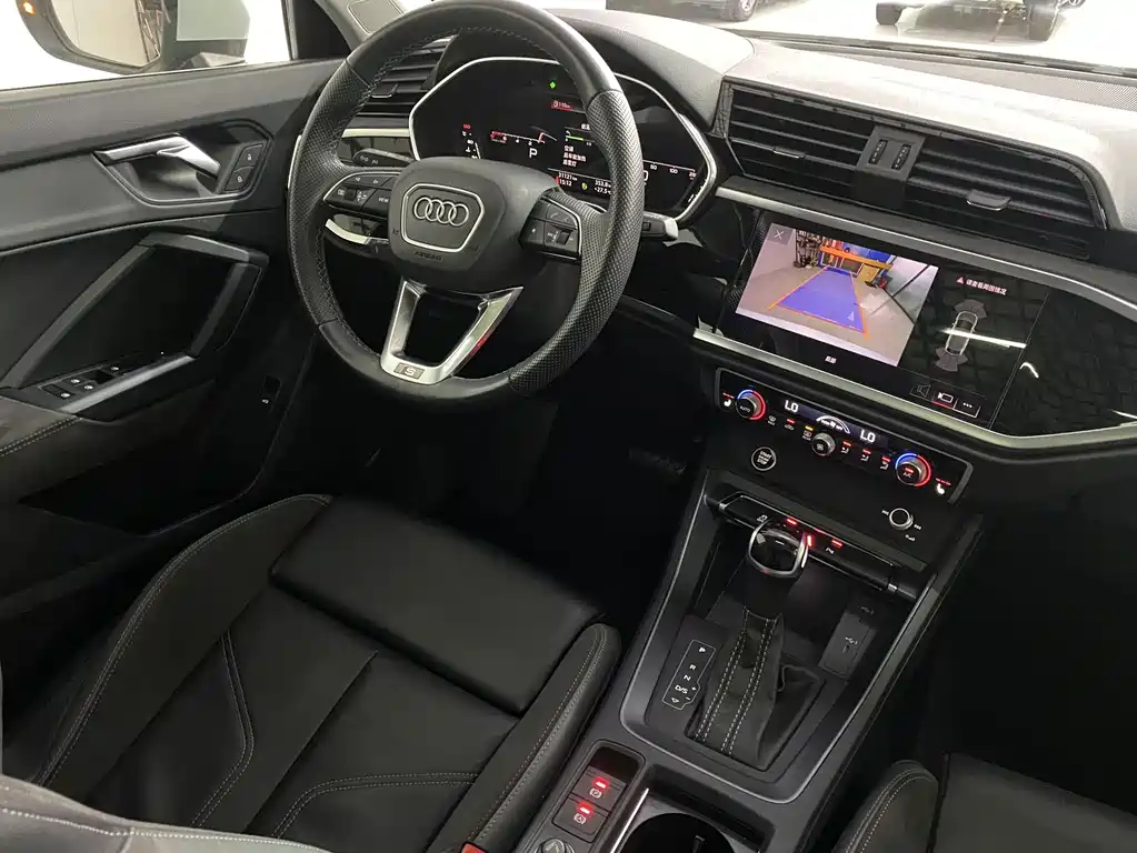 Audi Q3 Sportback 2022 — фото 17