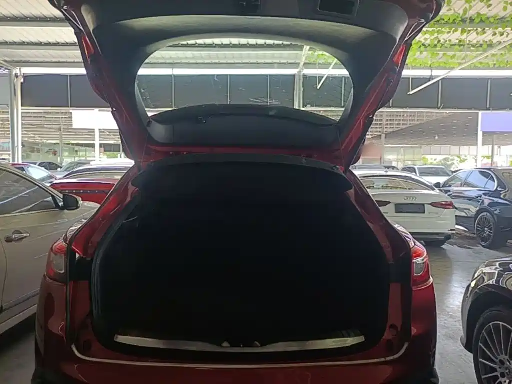 Mazda CX-4 2017 — фото 19