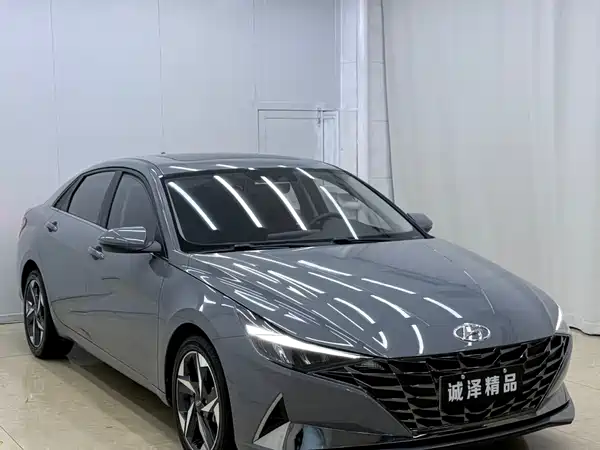 Hyundai Elantra 2023