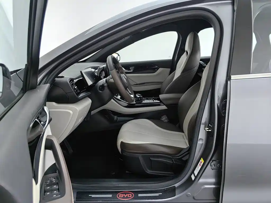 BYD Qin PLUS 2023 — фото 10