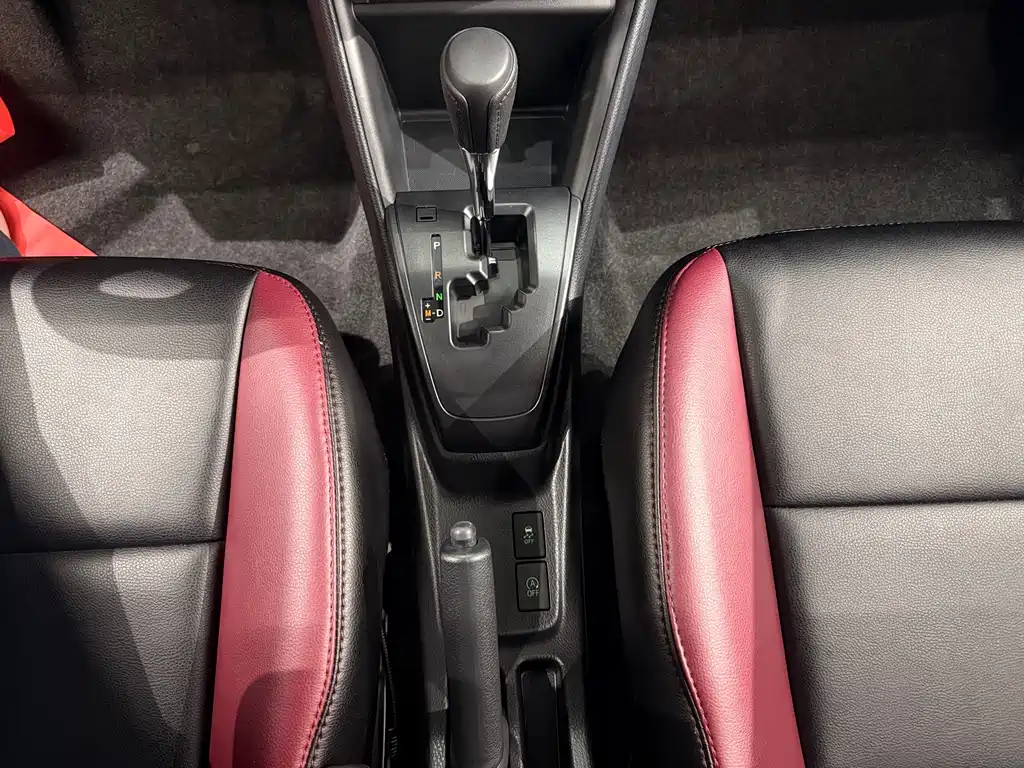 Toyota Yaris L 2023 — фото 14